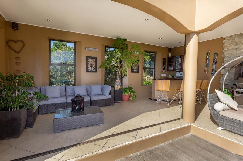 To Let 4 Bedroom Property for Rent in Crofters Valley Western Cape
